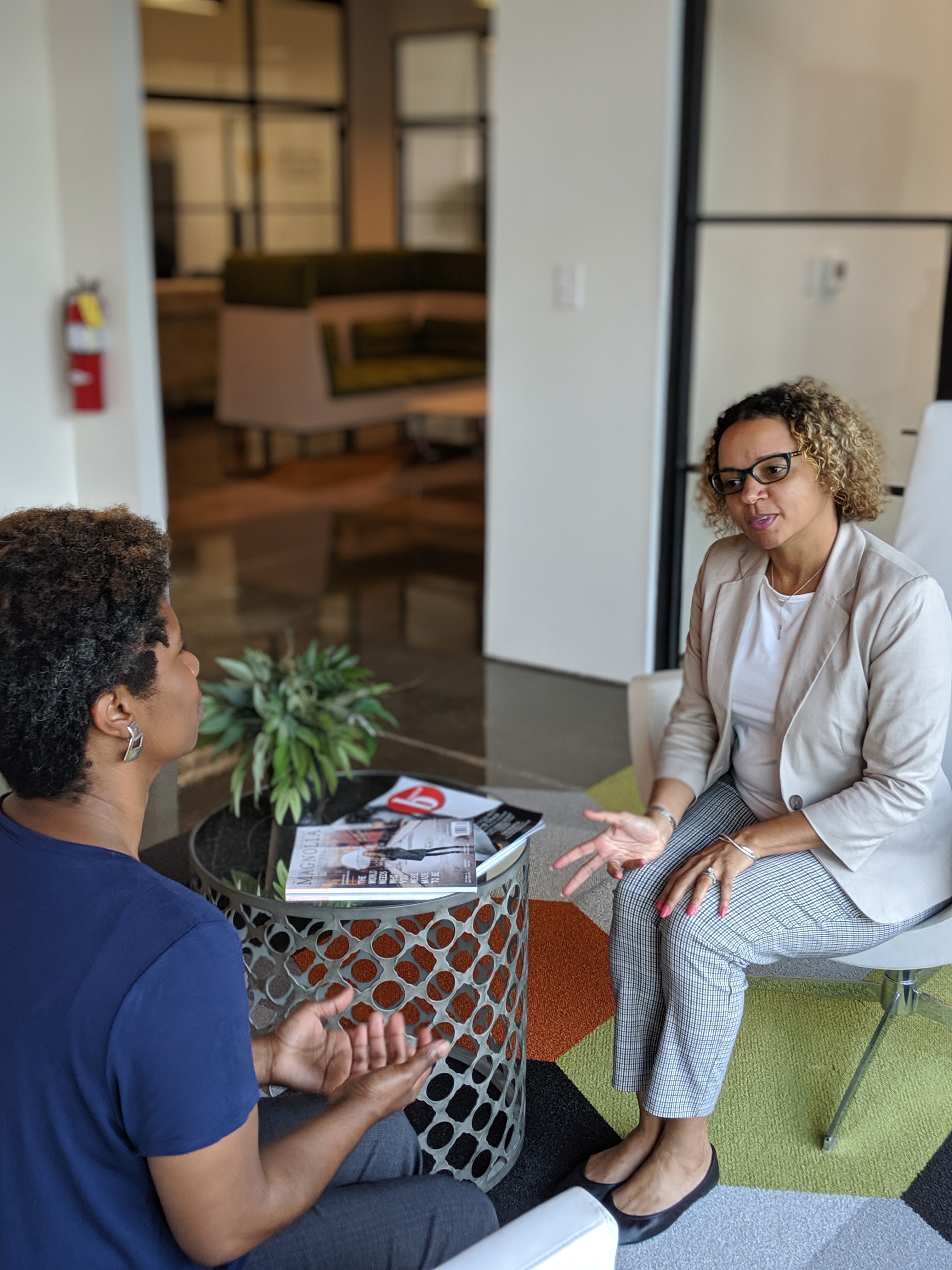 00100lPORTRAIT_00100_BURST20190521134306757_COVER